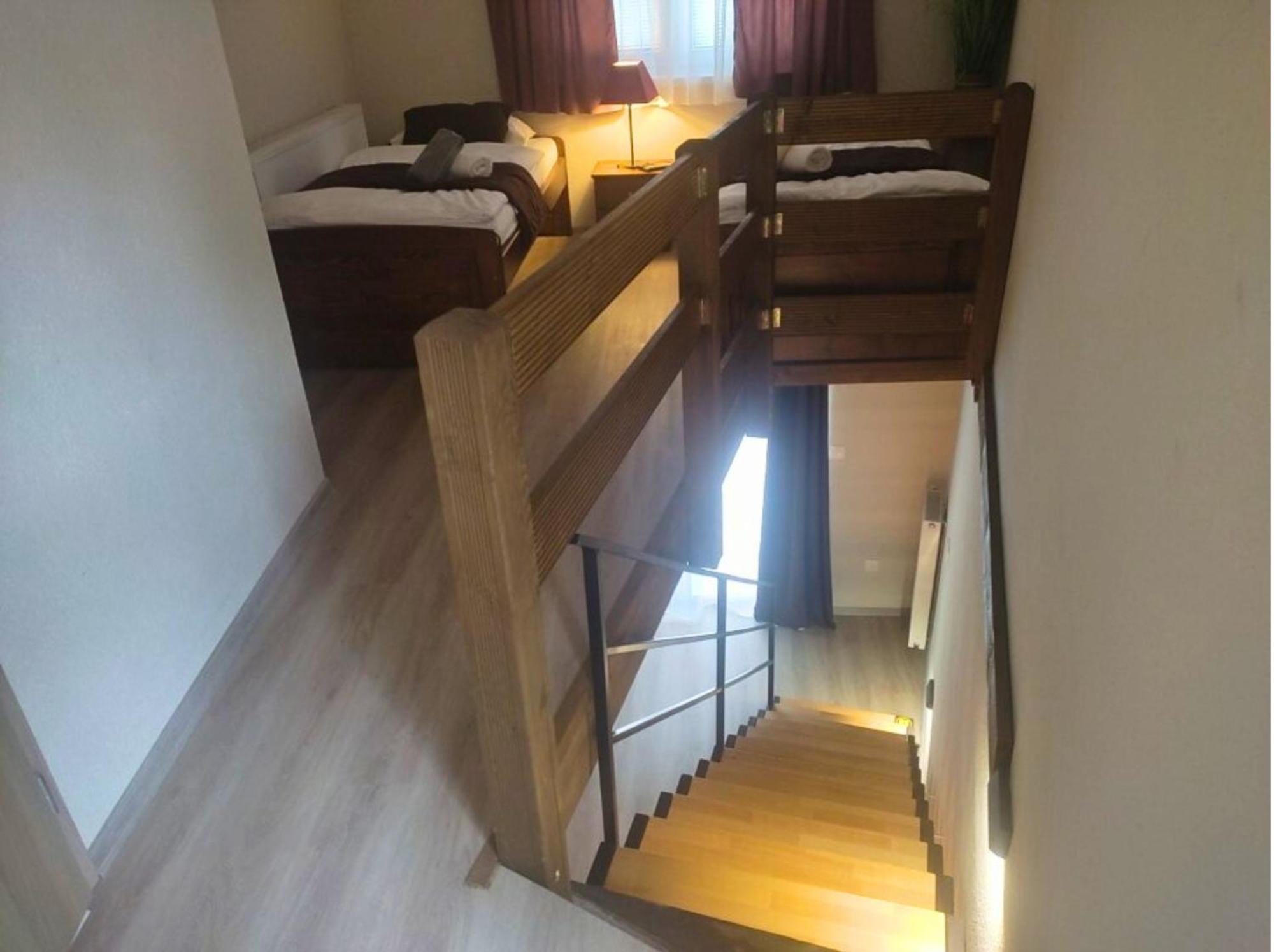 & Pool Prestige Ivica Aparthotel 3*