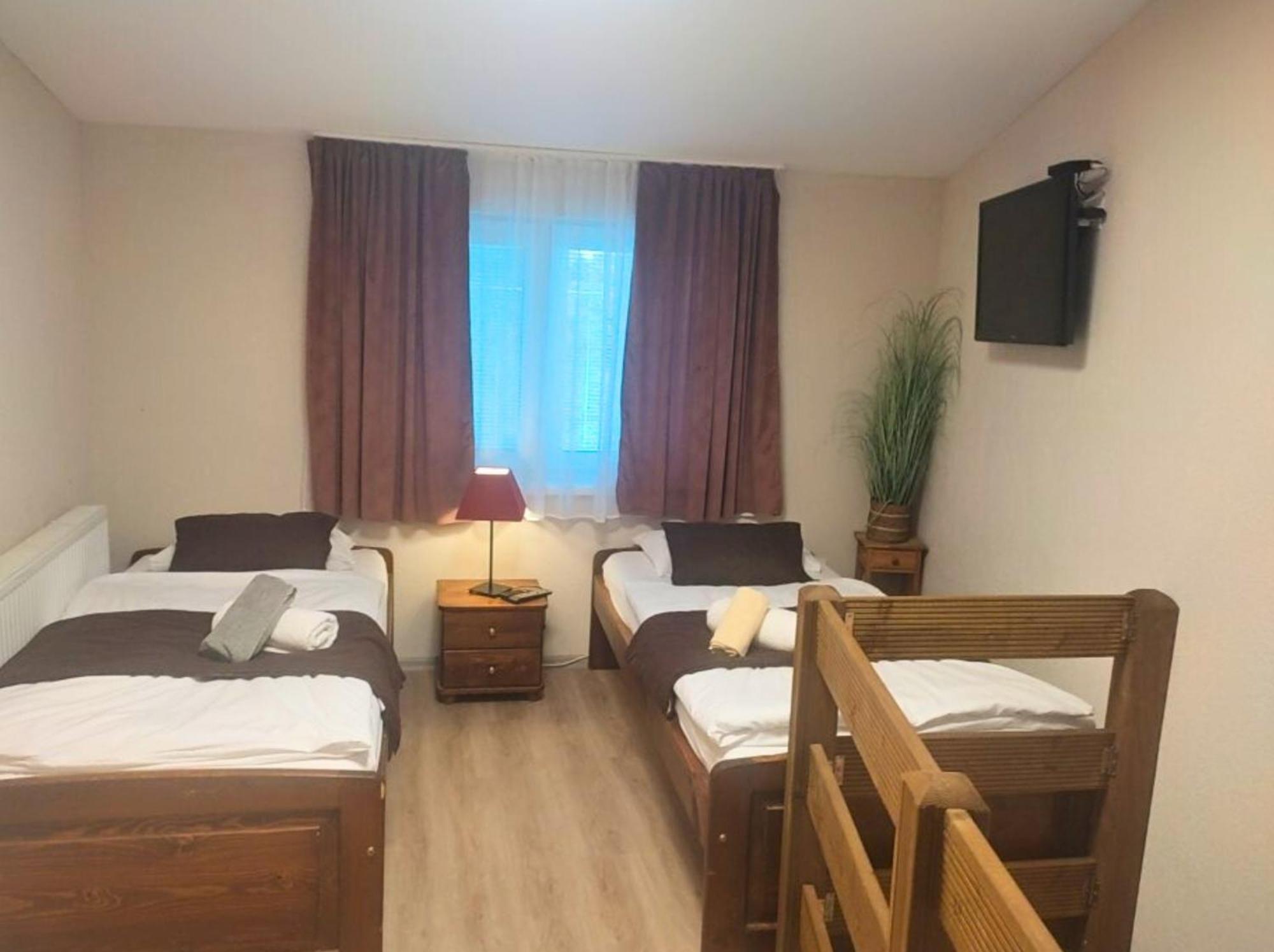 Aparthotel & Pool Prestige Ivica 3*