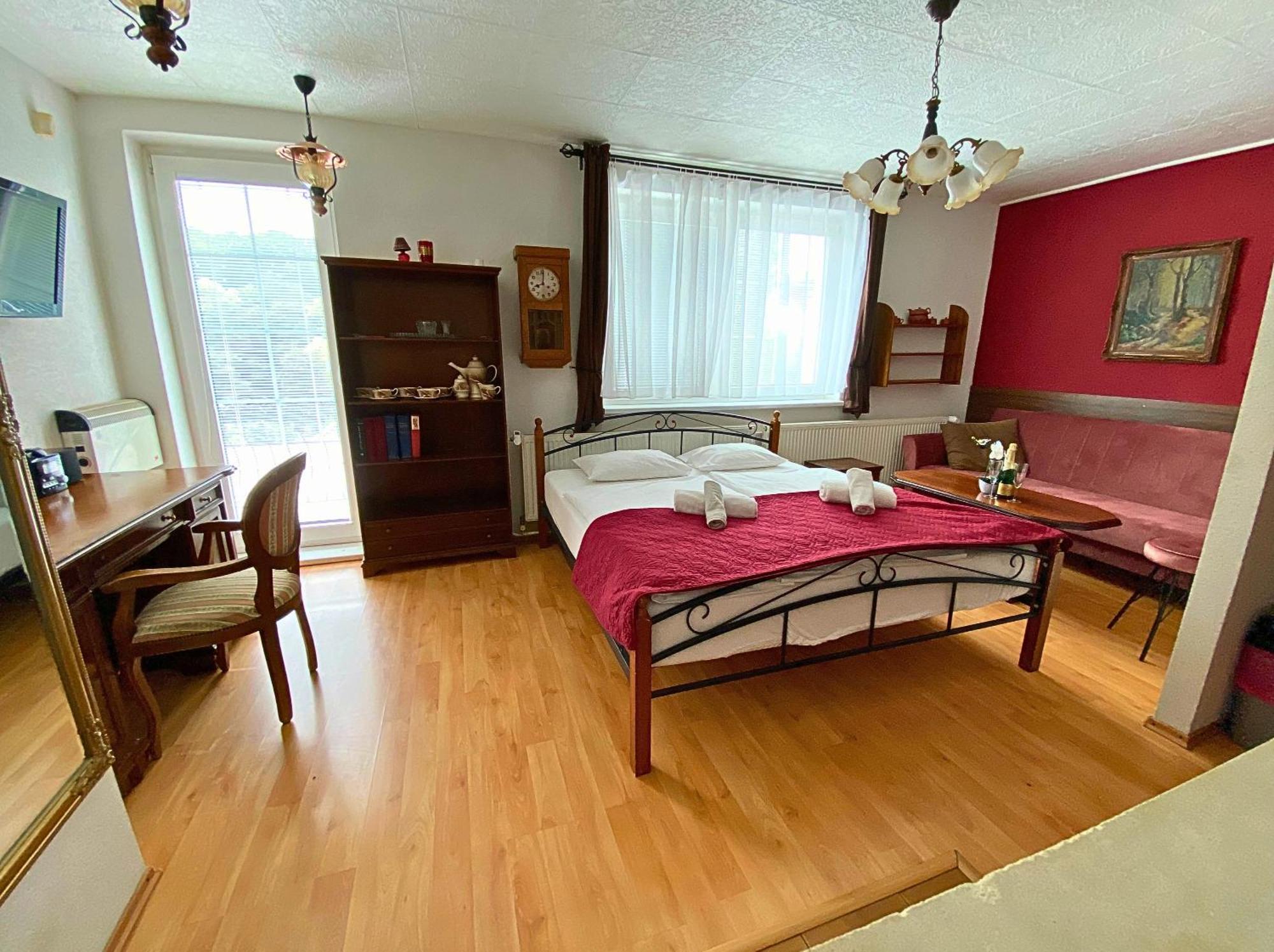 & Pool Prestige Ivica 3*