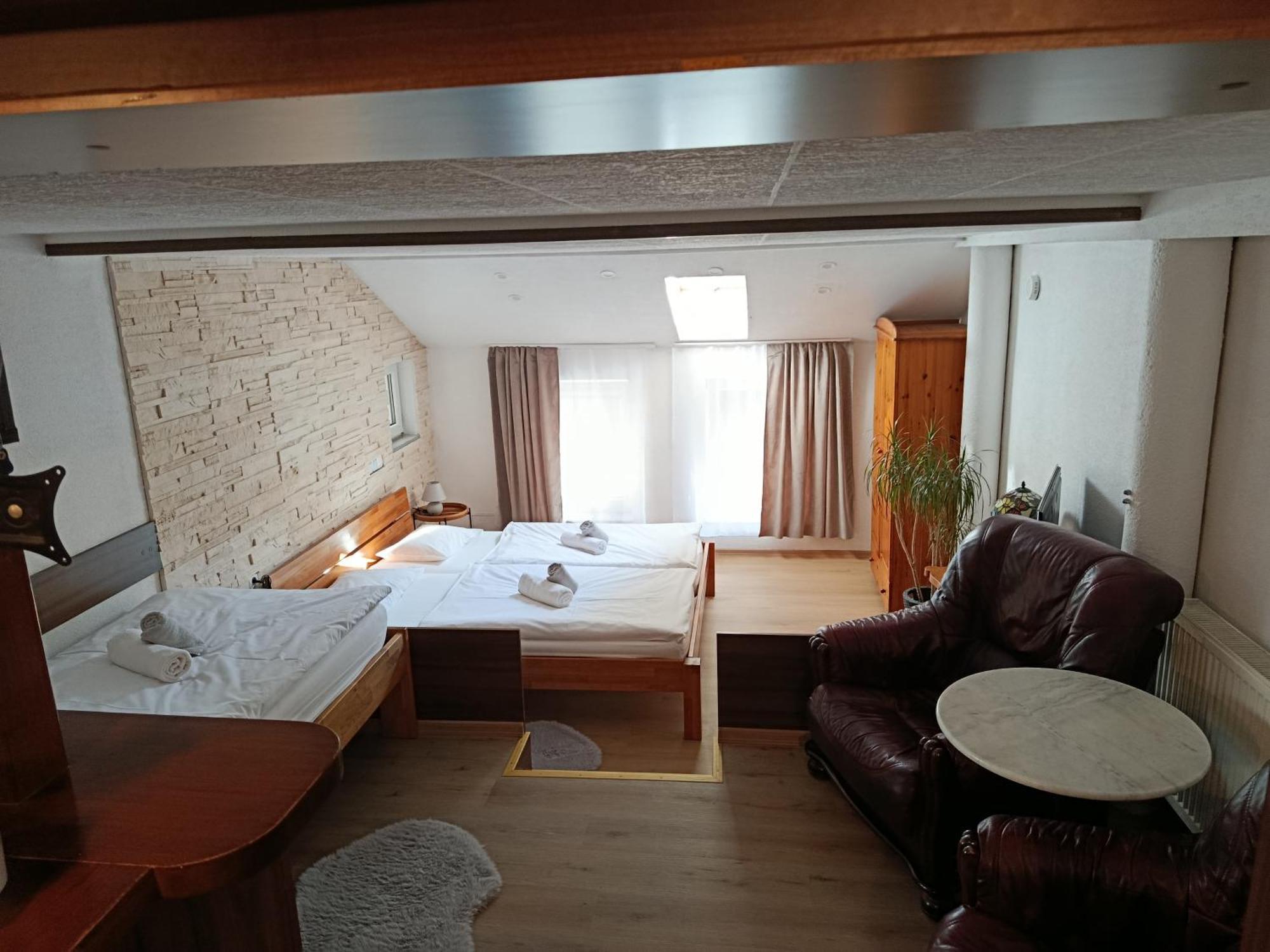 & Pool Prestige Ivica 3* Marianka